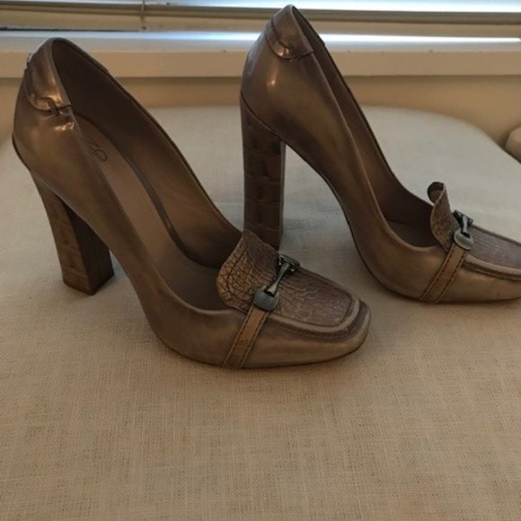 Joan & David Petal Rose Shoes 8 1/2 - Picture 3 of 5